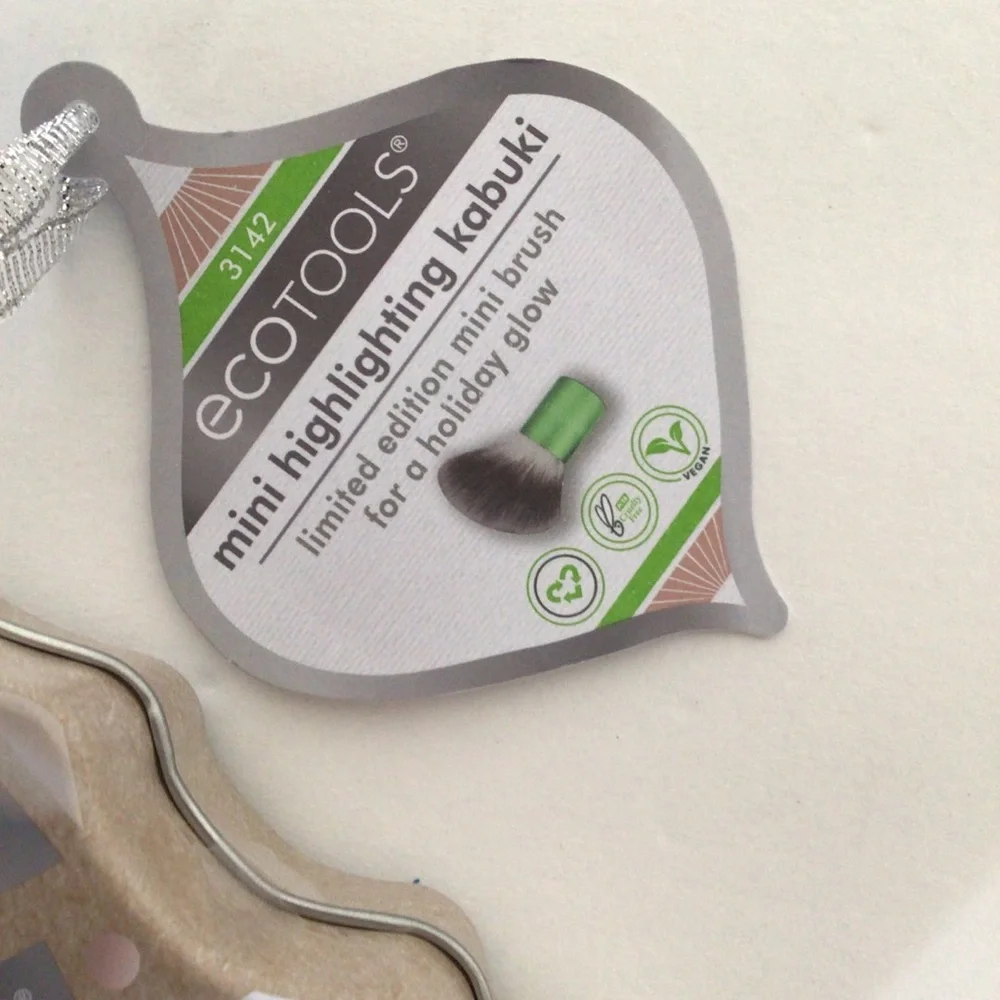 ECOTOOLS KABUKI BRUSH NWT